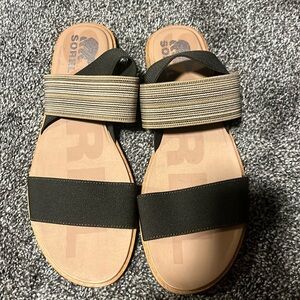COPY - Sorel Sandals SZ 10 Ella Slingback Tan & dark green Elastic Strap Flat